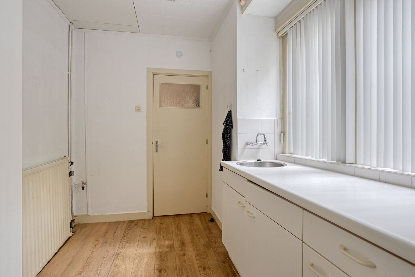 Hoekwoning te koop: Groningerstraatweg 116, Leeuwarden