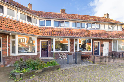 Hendrik van. 6