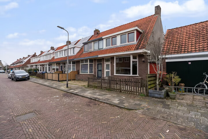 Tussenwoning te koop: CAMPERSTRAAT 31, Leeuwarden