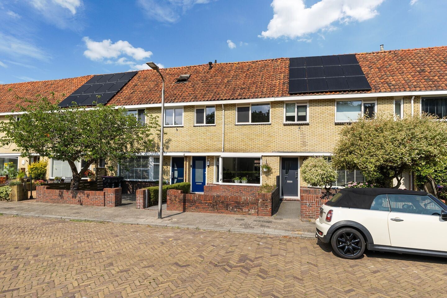 Tussenwoning te koop: SWAMMERDAMSTRAAT 41, Leeuwarden