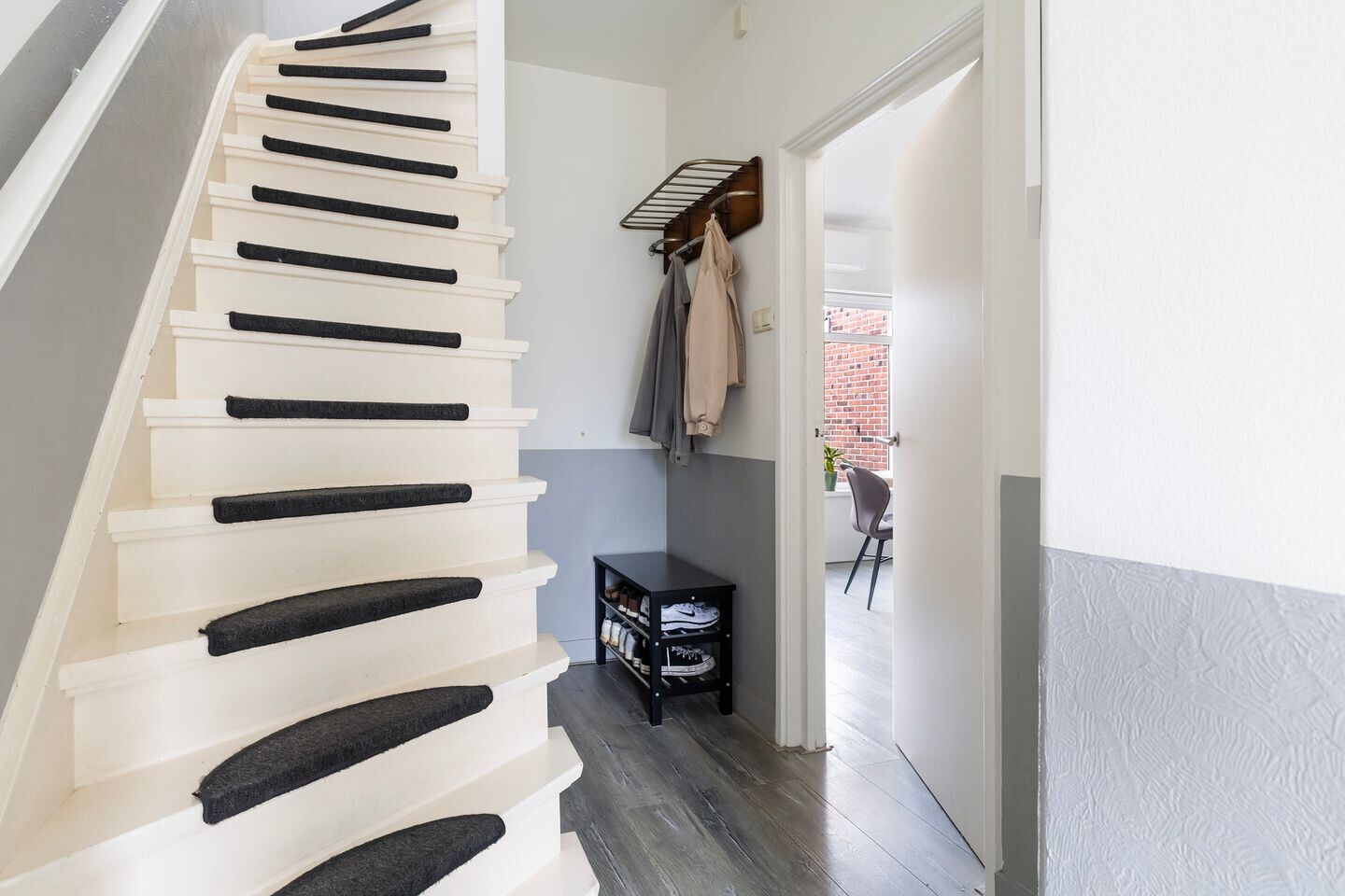 Tussenwoning te koop: SWAMMERDAMSTRAAT 41, Leeuwarden
