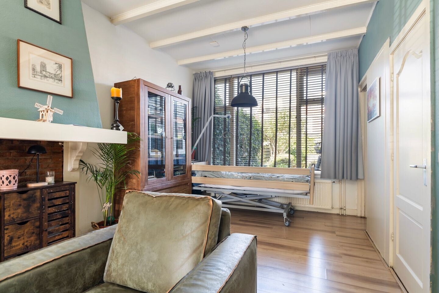 Tussenwoning te koop: Frederik Ruyschstraat 13, Leeuwarden