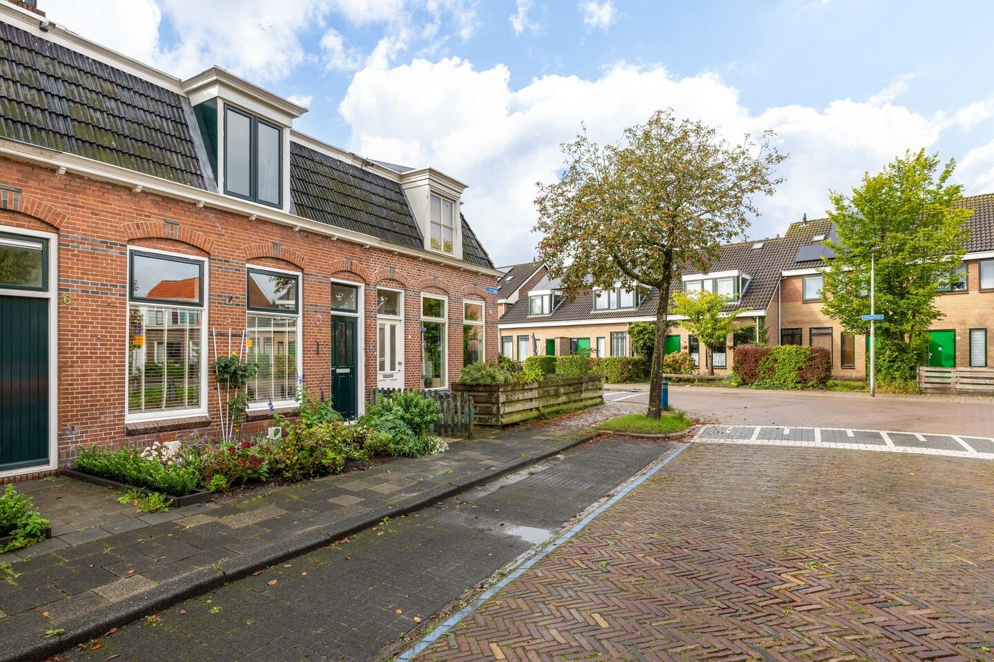 Tussenwoning te koop: Leliestraat 4, Leeuwarden