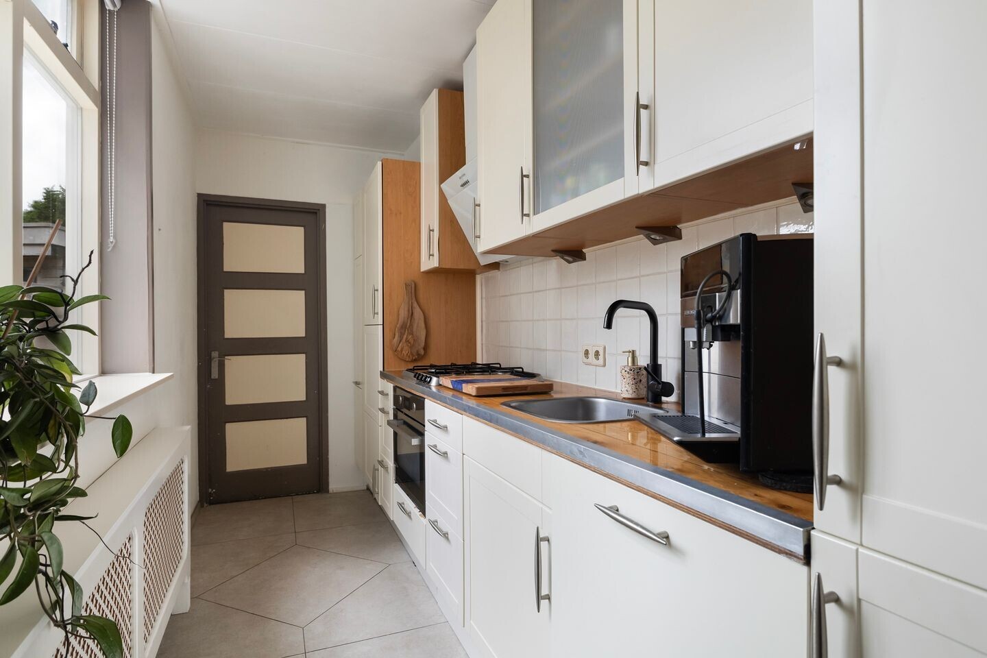 Tussenwoning te koop: Papaverstraat 33, Leeuwarden