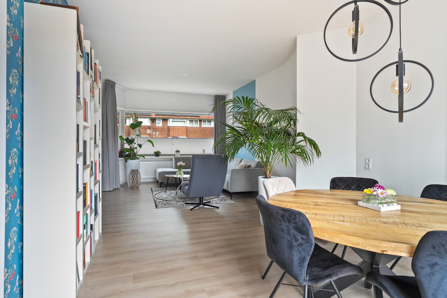 Tussenwoning te koop: Goudenregenstraat 25, Leeuwarden