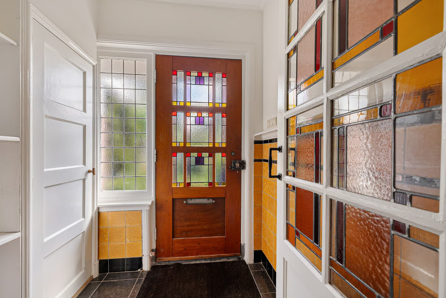 Tussenwoning te koop: Groningerstraatweg 43, Leeuwarden