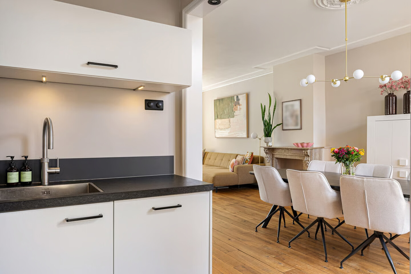 Tussenwoning te koop: Groningerstraatweg 43, Leeuwarden