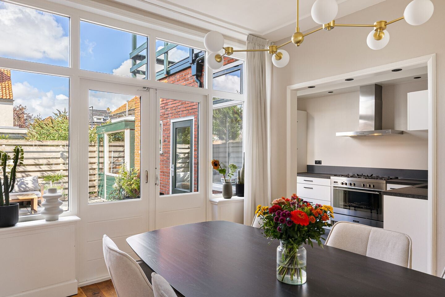 Tussenwoning te koop: Groningerstraatweg 43, Leeuwarden