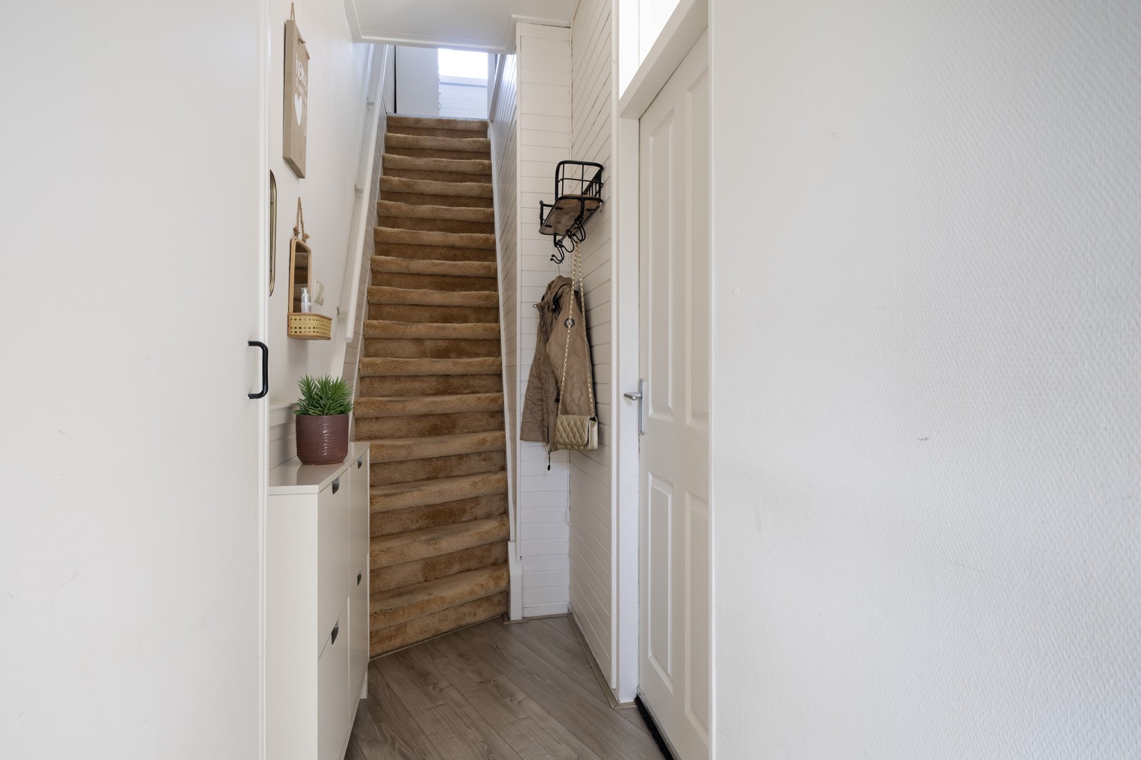Tussenwoning te koop: Azaleastraat 91, Leeuwarden