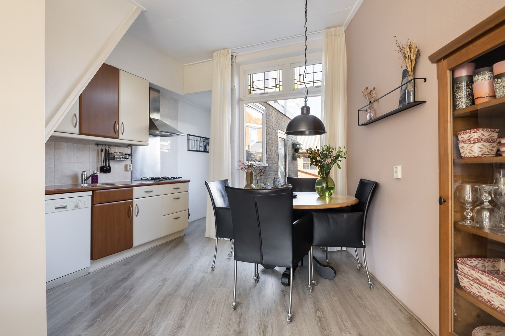 Tussenwoning te koop: Azaleastraat 91, Leeuwarden