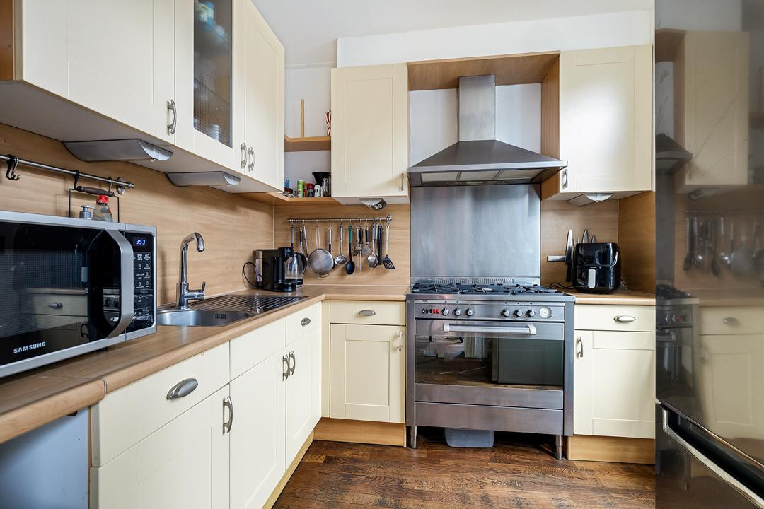 Tussenwoning te koop: Dennenstraat 106, Leeuwarden