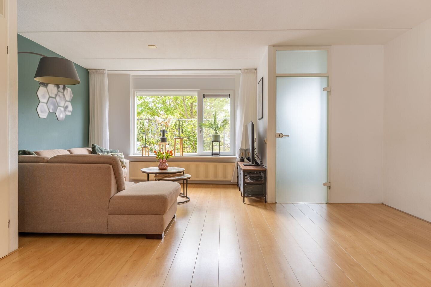 Tussenwoning te koop: van Andlastate 33, Leeuwarden