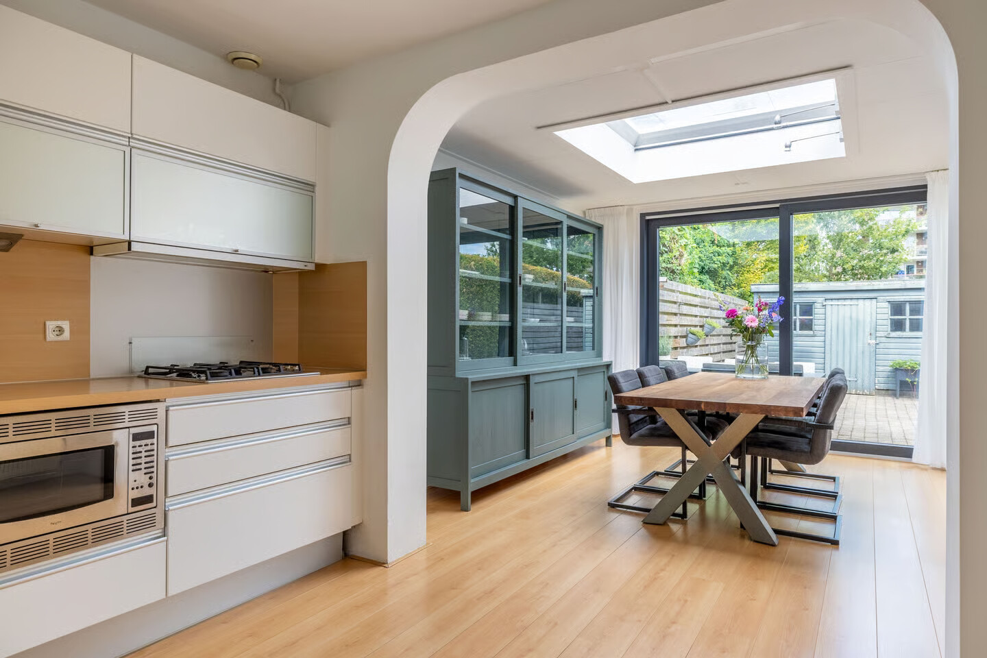 Tussenwoning te koop: van Andlastate 33, Leeuwarden