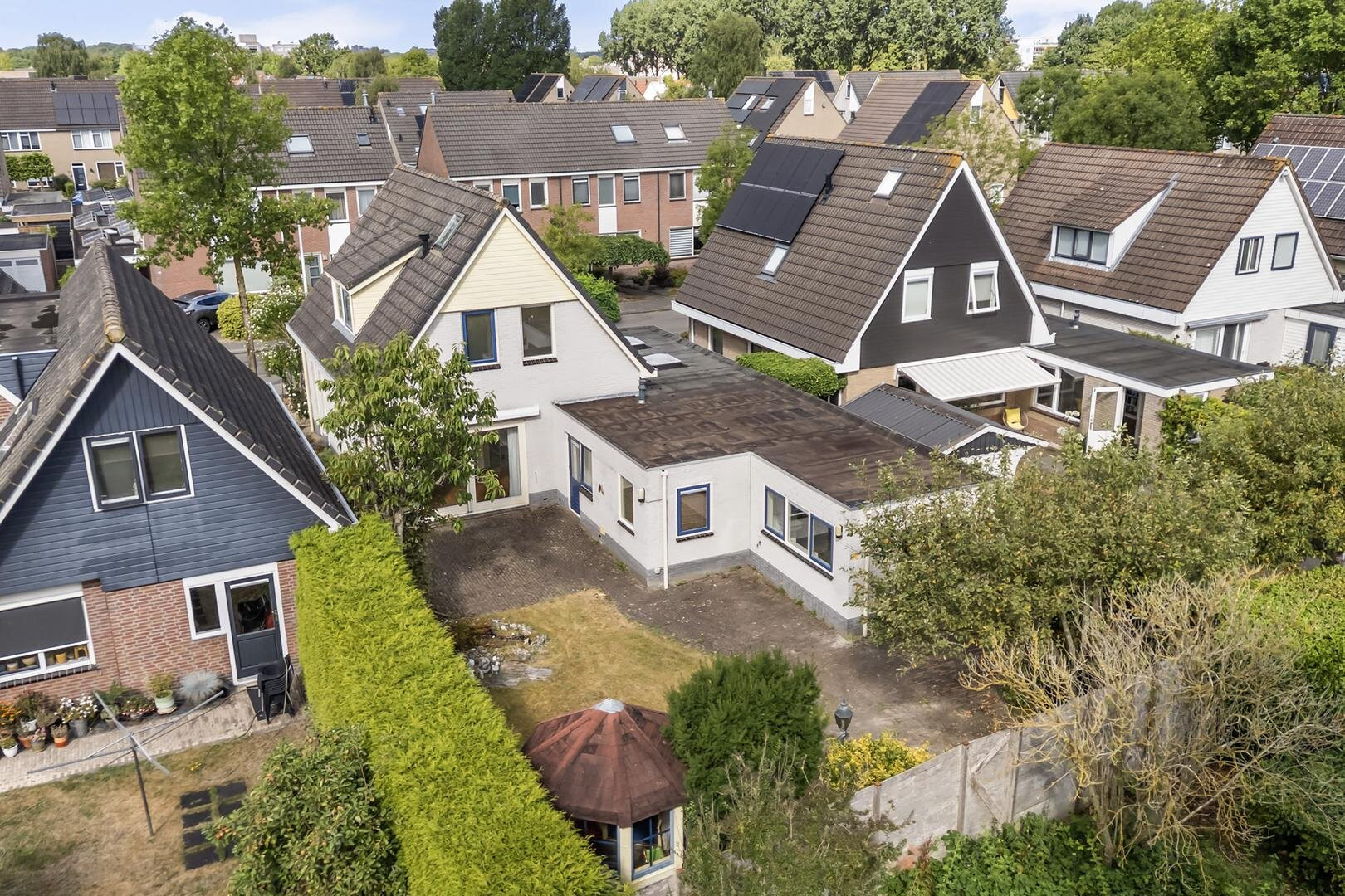 Vrijstaande woning te koop: Idzerdastins 85, Leeuwarden