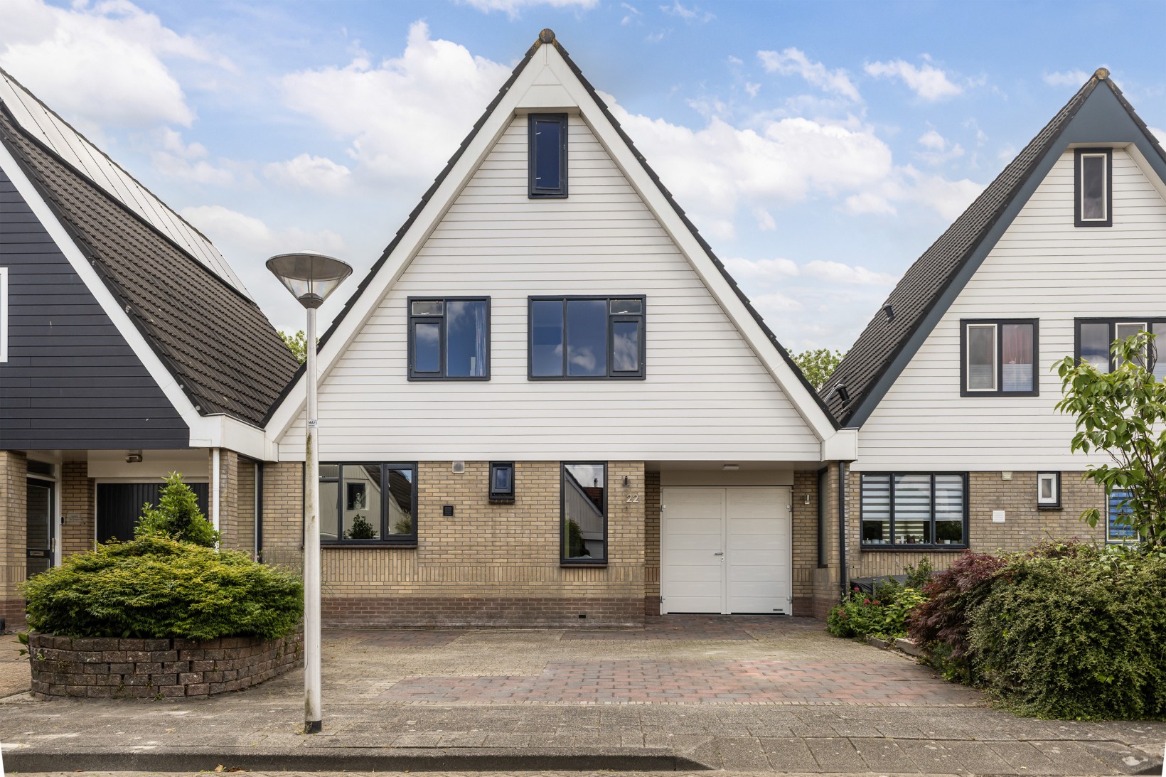 Tussenwoning te koop: Monsmastate 22, Leeuwarden