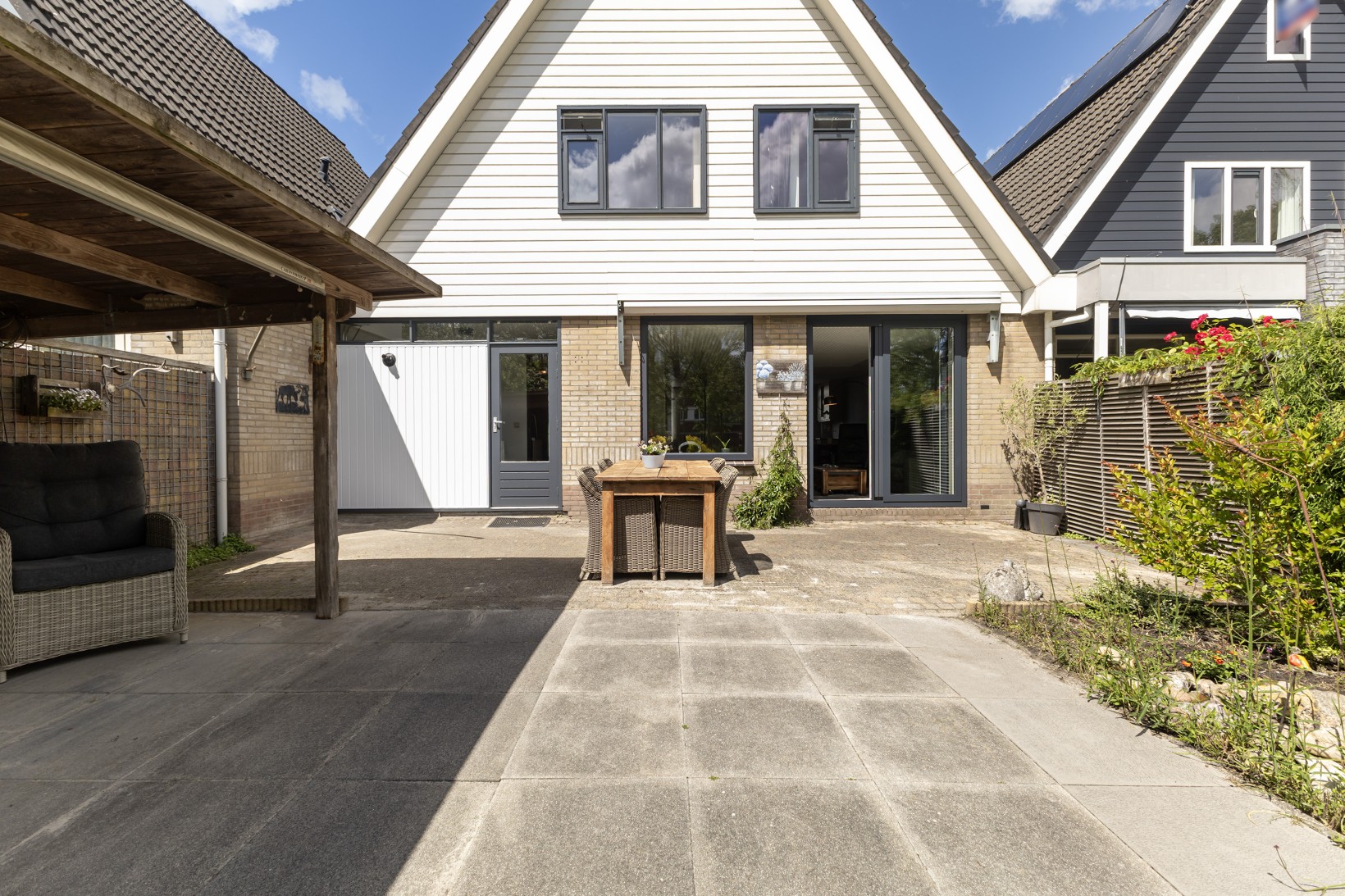 Tussenwoning te koop: Monsmastate 22, Leeuwarden