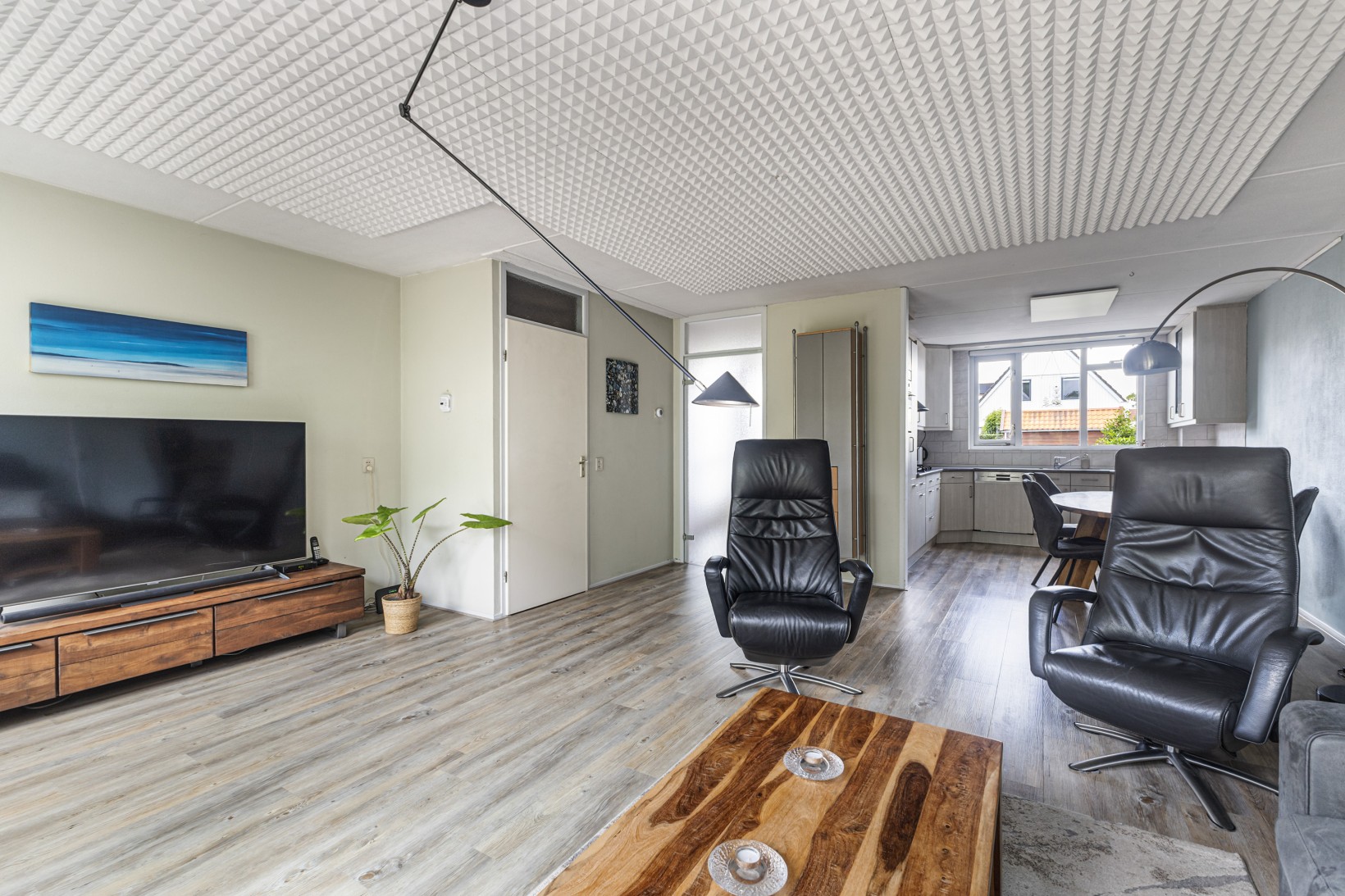 Tussenwoning te koop: Monsmastate 22, Leeuwarden
