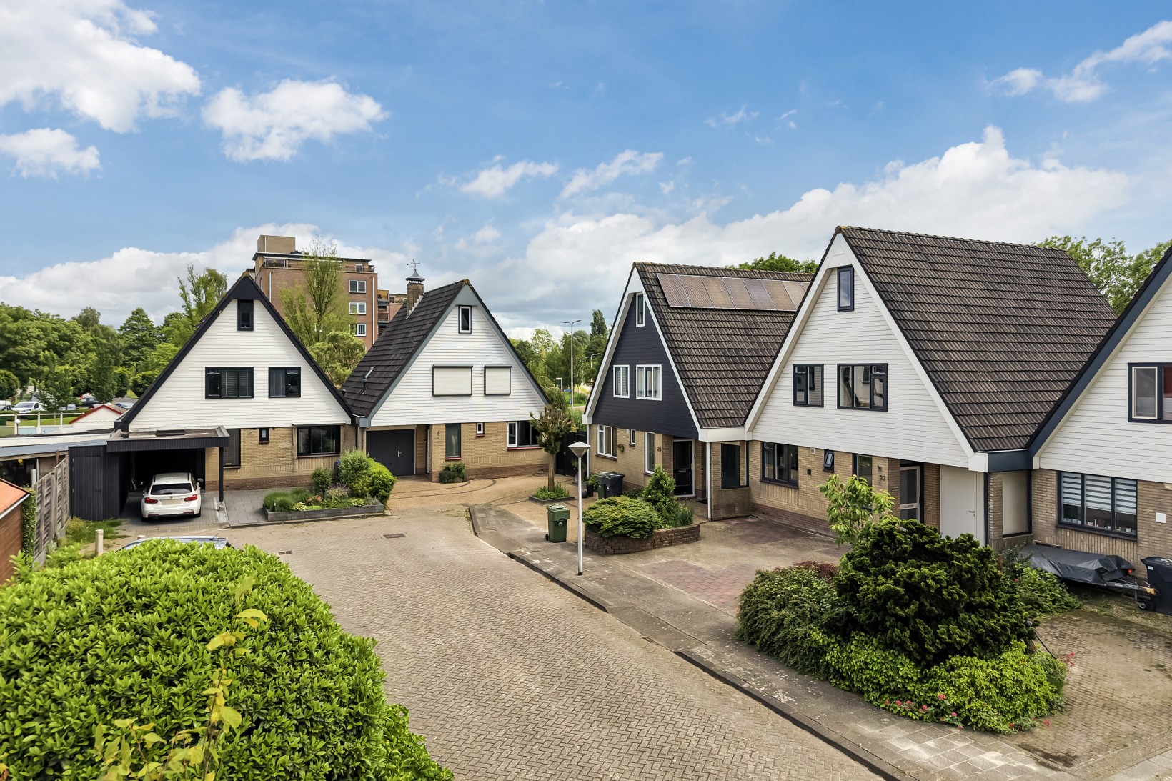 Tussenwoning te koop: Monsmastate 22, Leeuwarden