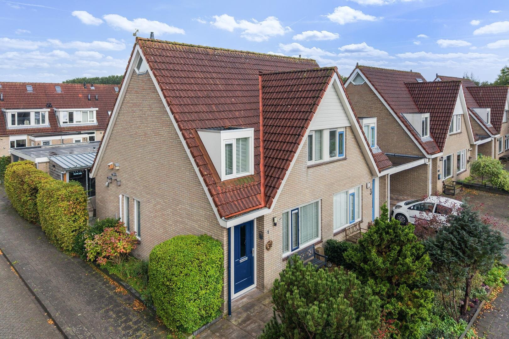Hoekwoning te koop: Glinstrastate 1, Leeuwarden