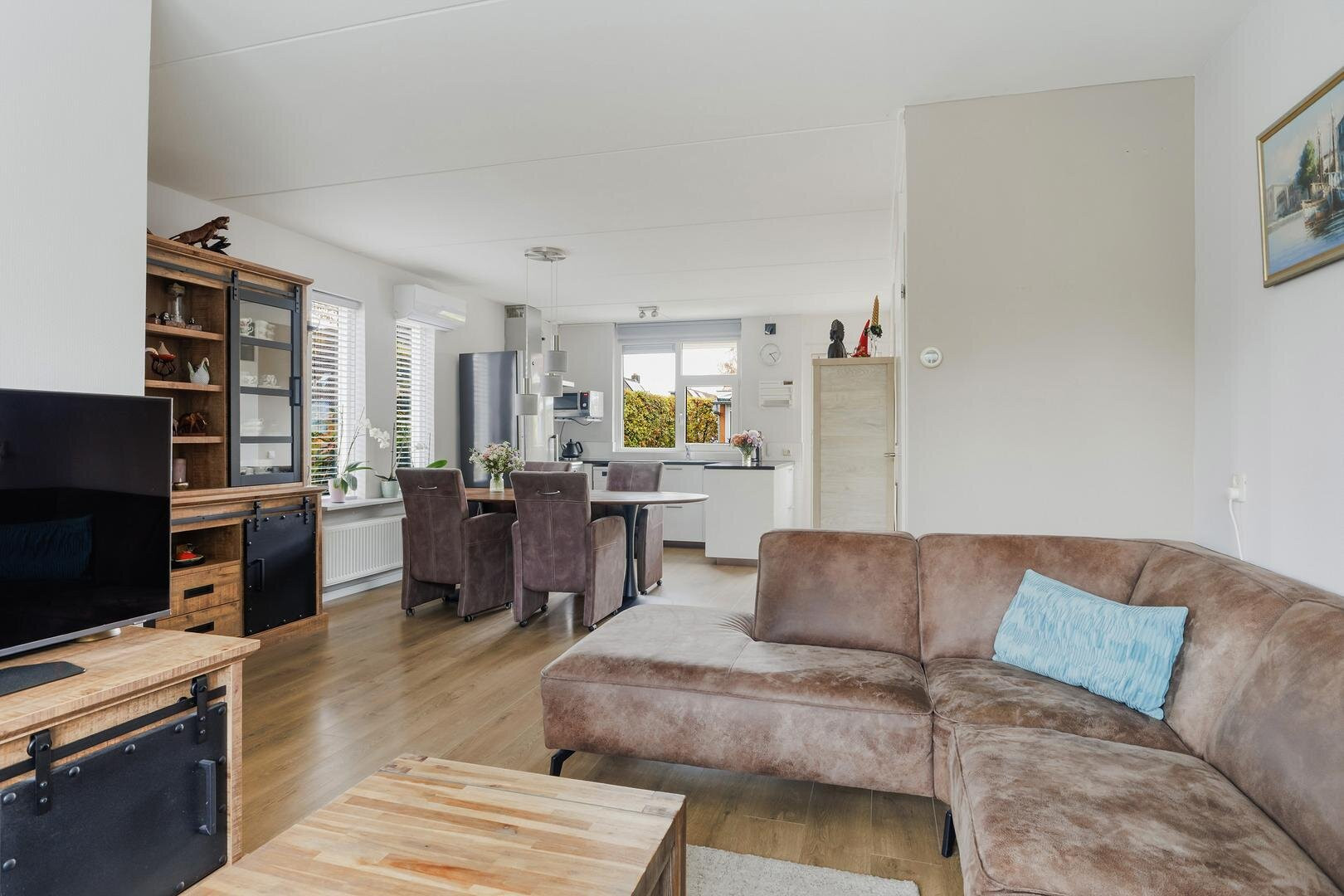 Hoekwoning te koop: Glinstrastate 1, Leeuwarden