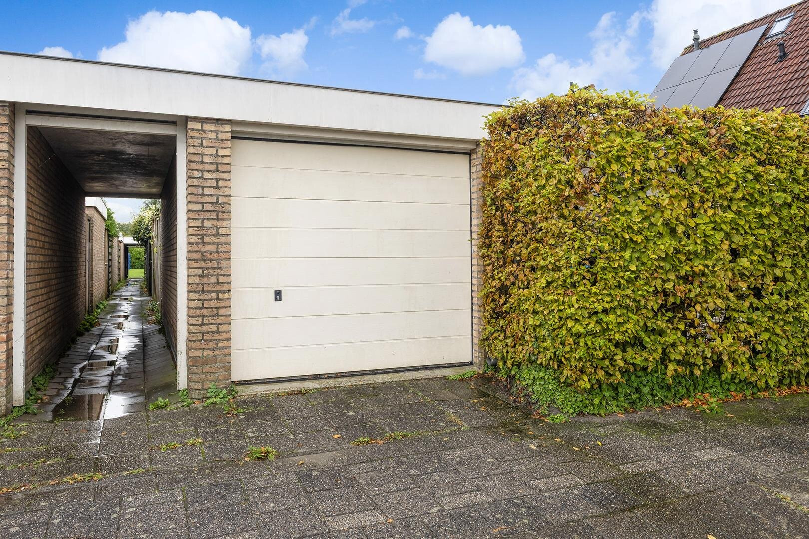 Hoekwoning te koop: Glinstrastate 1, Leeuwarden