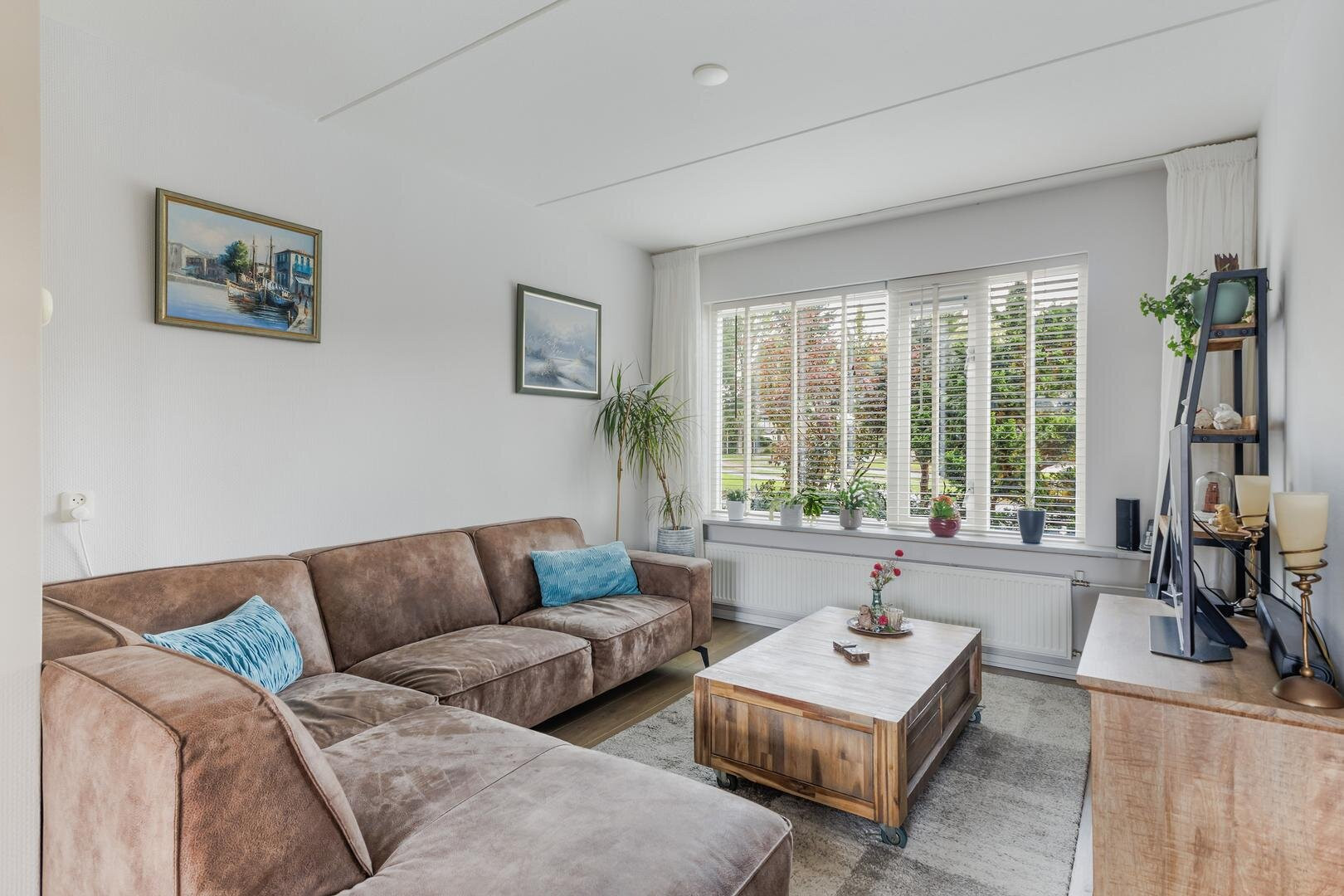 Hoekwoning te koop: Glinstrastate 1, Leeuwarden