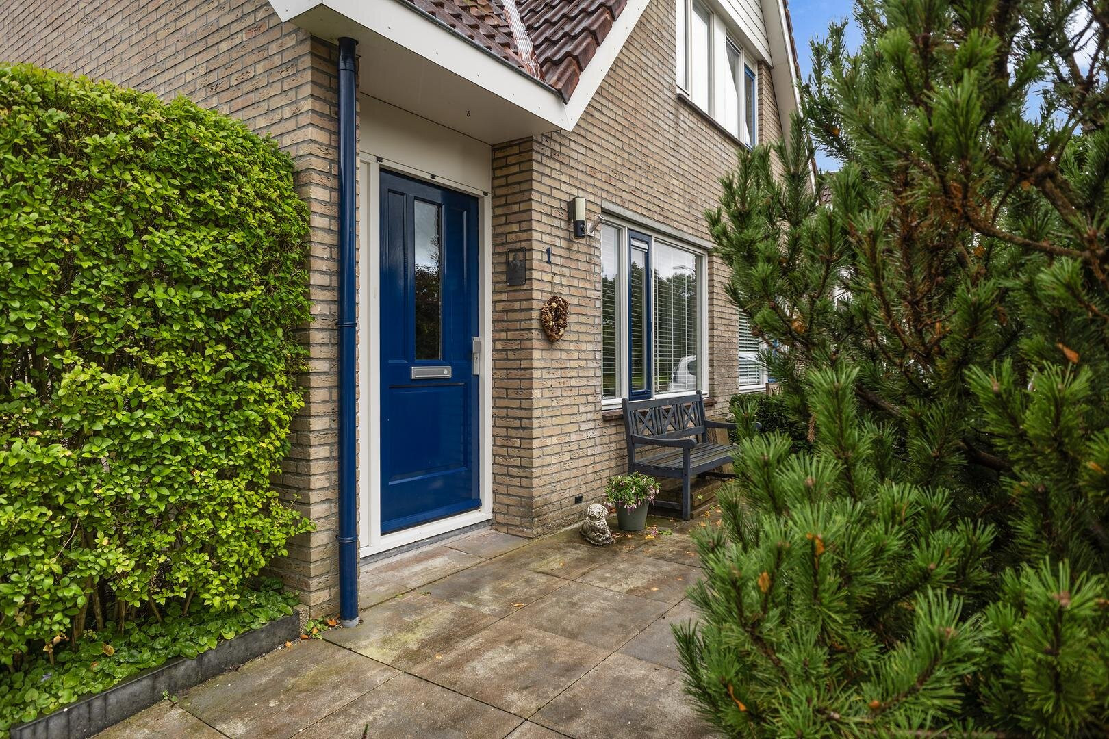 Hoekwoning te koop: Glinstrastate 1, Leeuwarden
