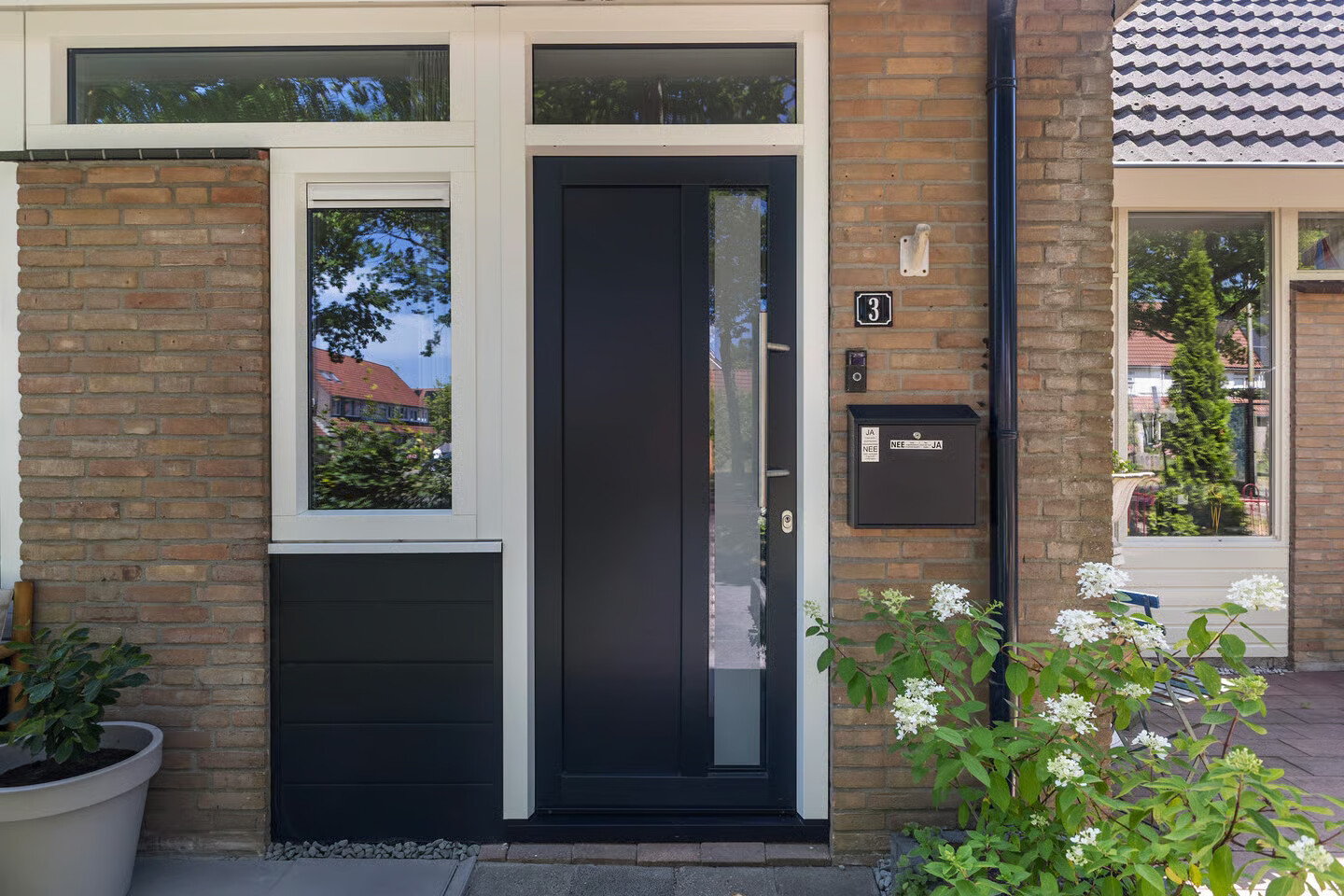 Tussenwoning te koop: Schuilenburg 3, Leeuwarden