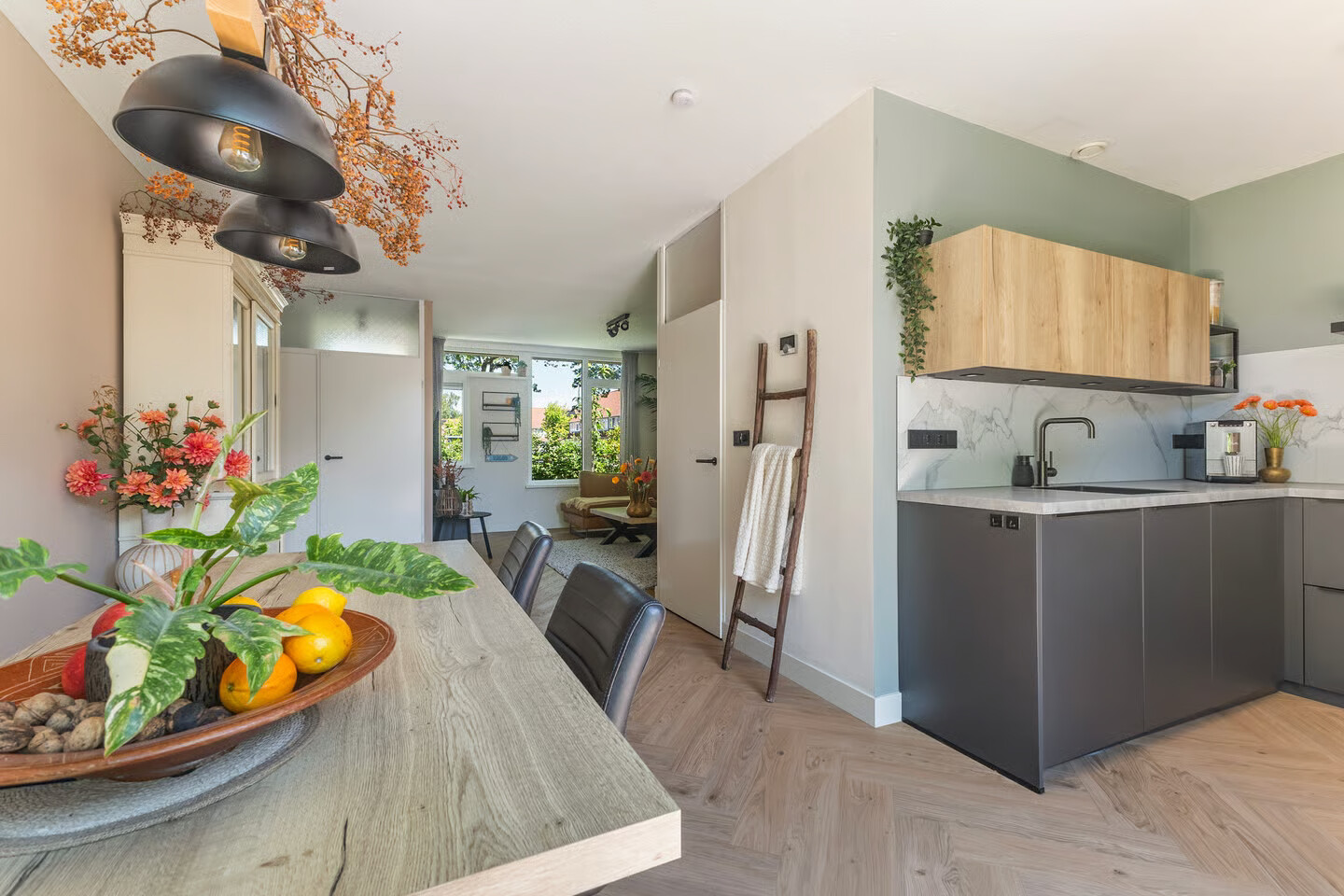 Tussenwoning te koop: Schuilenburg 3, Leeuwarden