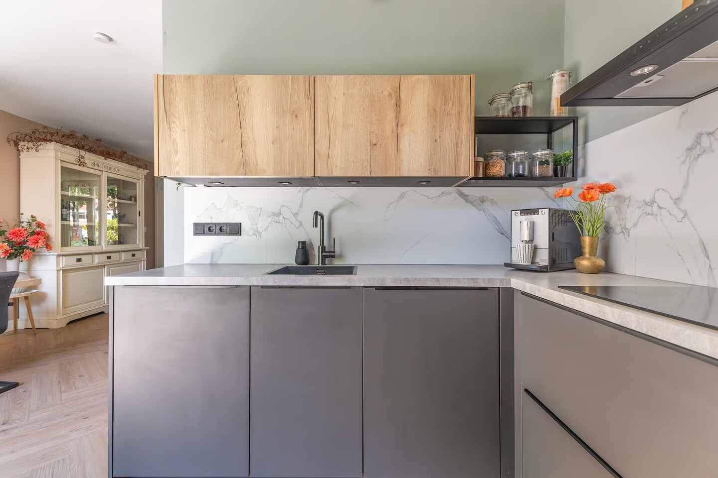 Tussenwoning te koop: Schuilenburg 3, Leeuwarden