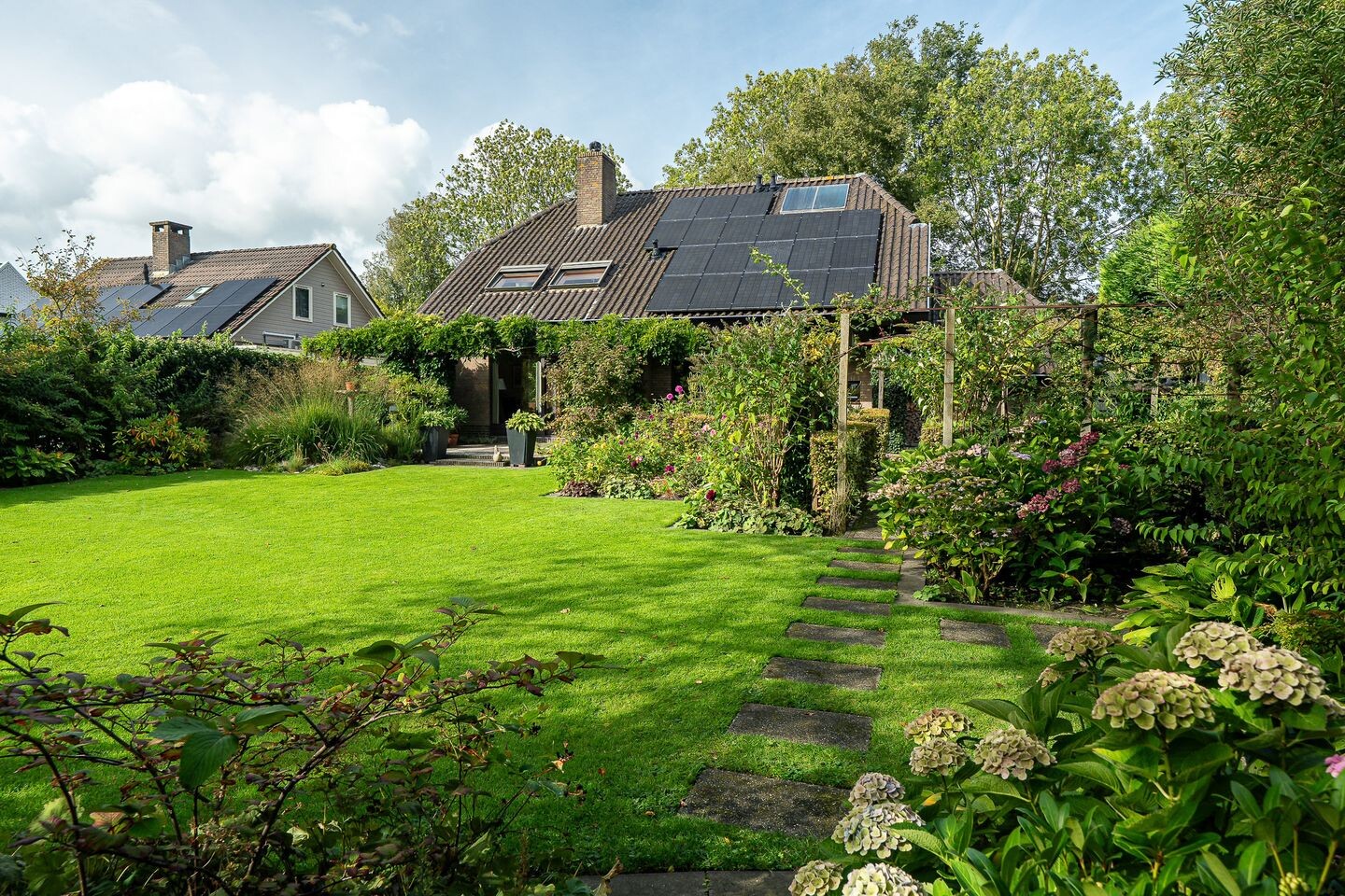Vrijstaande woning te koop: Staniastate 40, Leeuwarden
