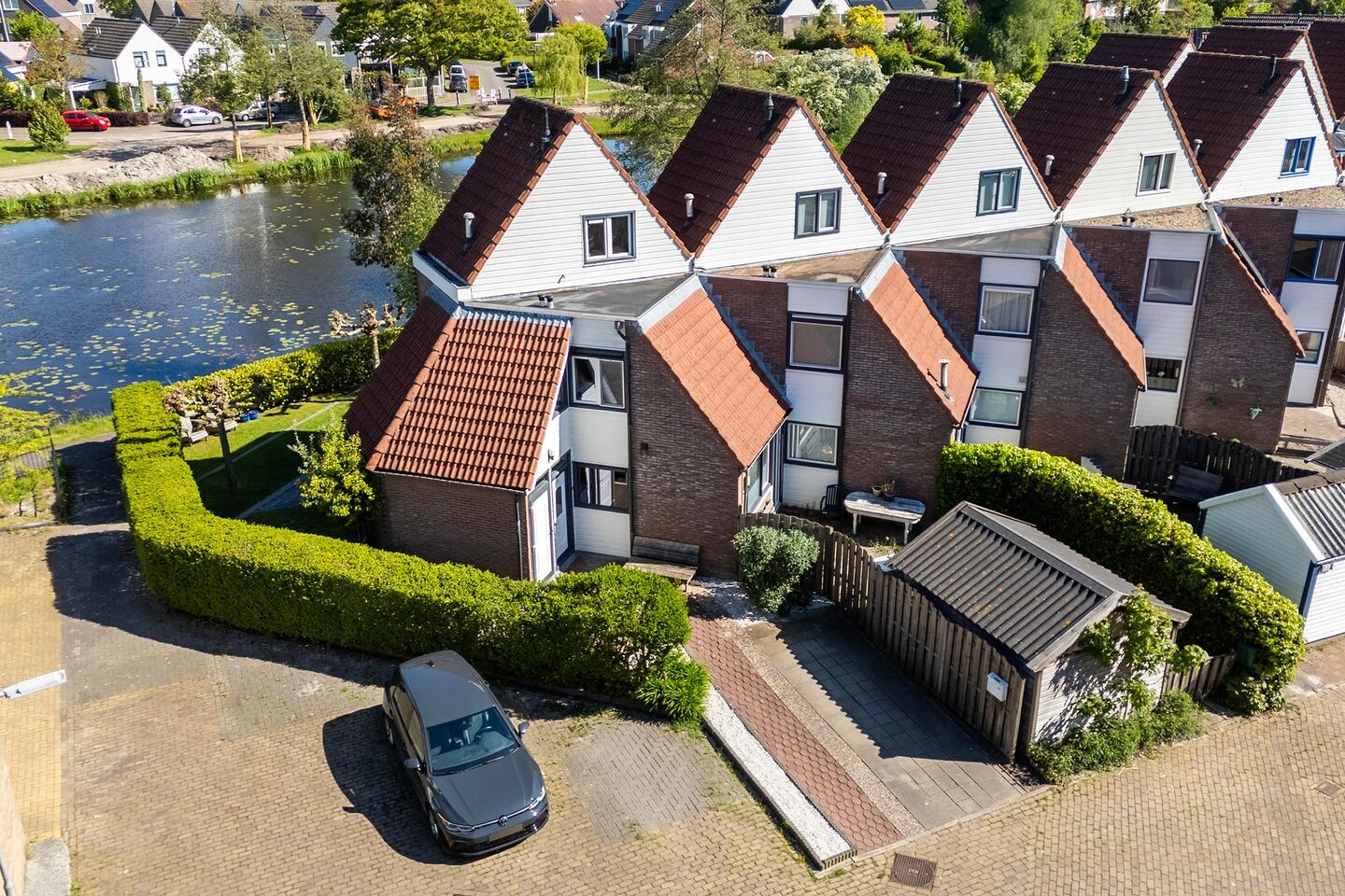 Hoekwoning te koop: Osingastate 25, Leeuwarden