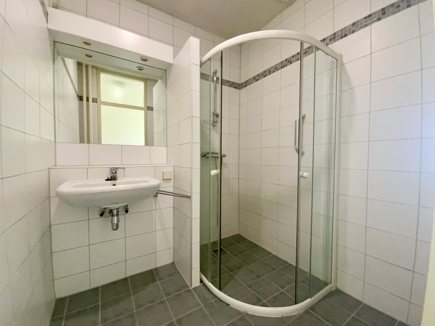 Appartement te koop: van Harinxmaplein 142, Leeuwarden