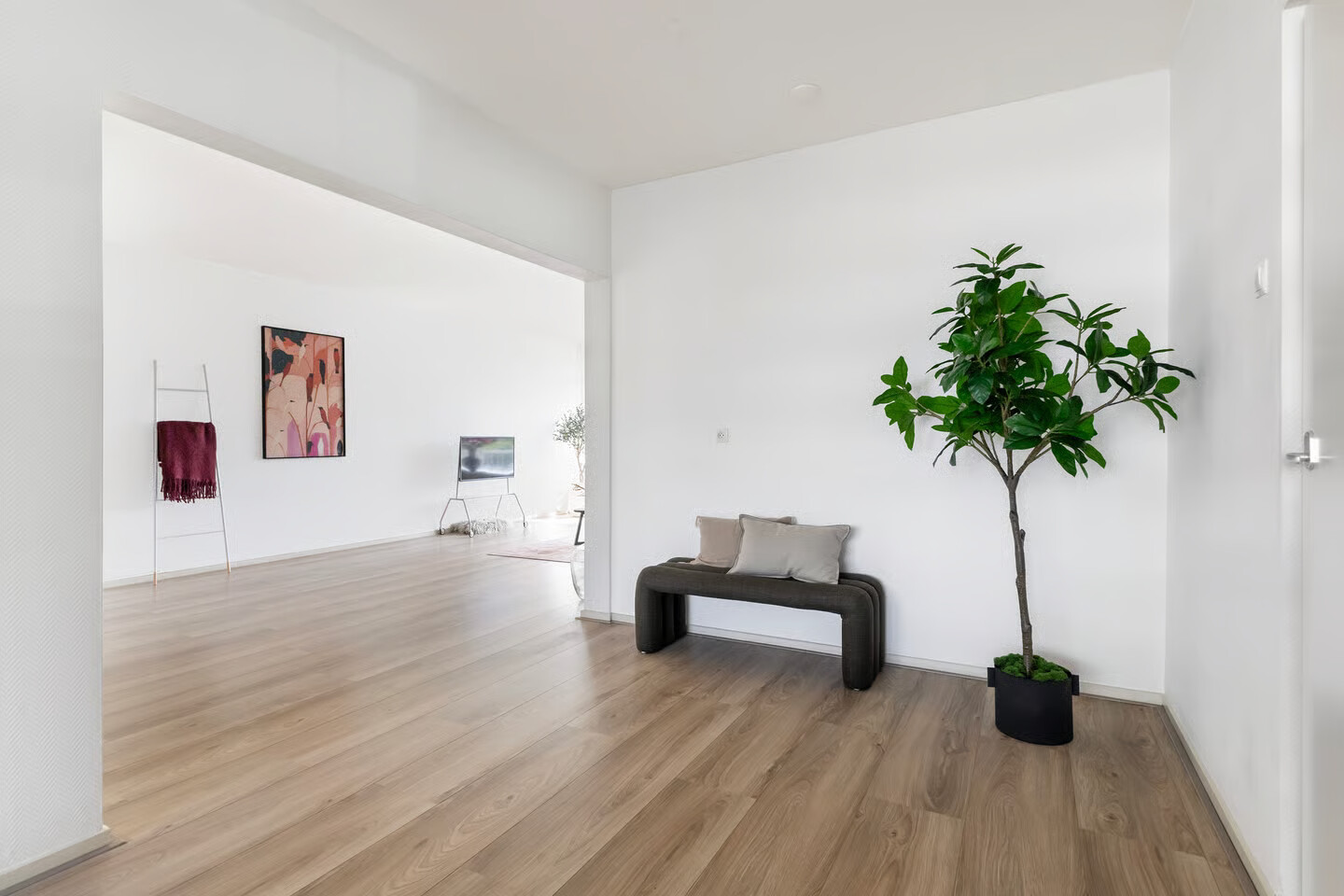 Appartement te koop: van Harinxmaplein 83, Leeuwarden