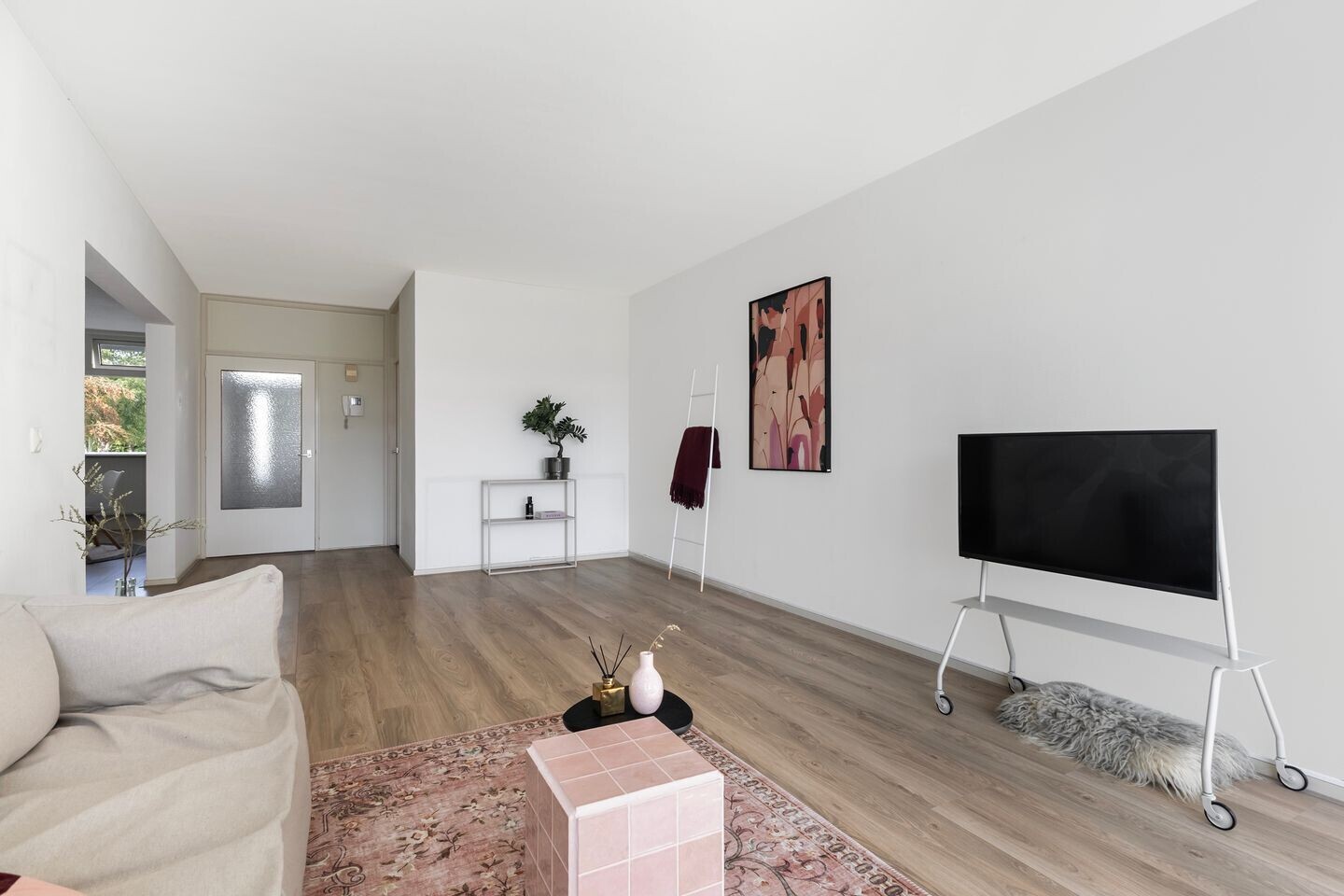 Appartement te koop: van Harinxmaplein 83, Leeuwarden
