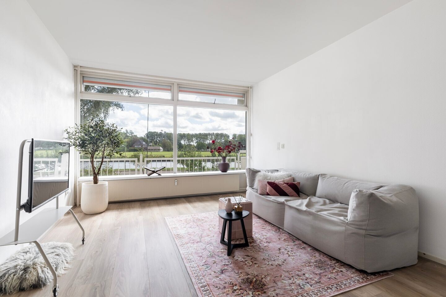 Appartement te koop: van Harinxmaplein 83, Leeuwarden