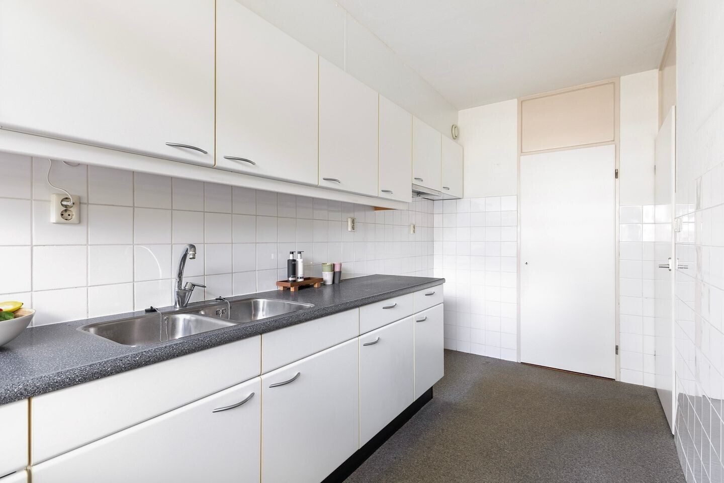 Appartement te koop: van Harinxmaplein 83, Leeuwarden
