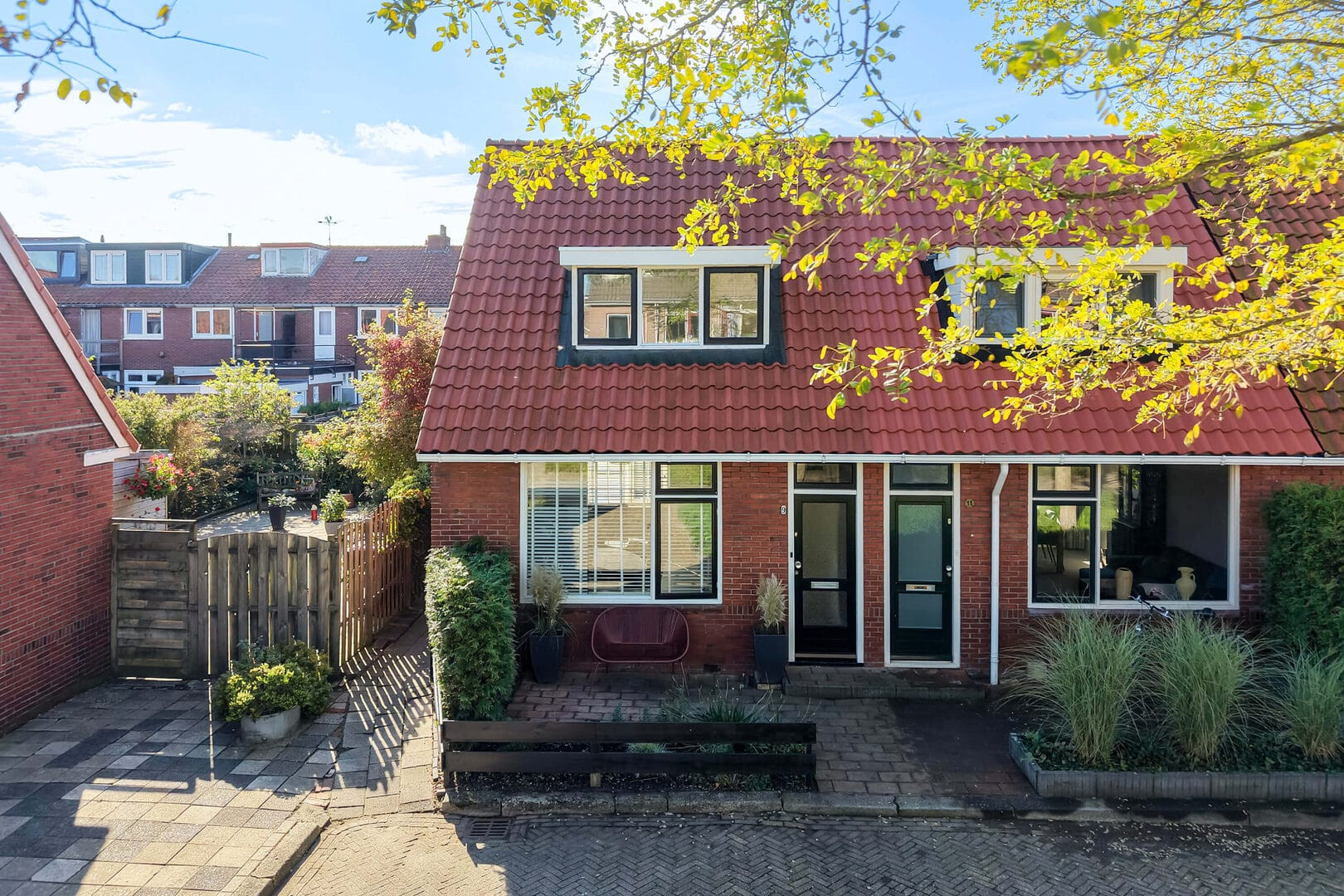 Hoekwoning te koop: van Loonstraat 9, Leeuwarden