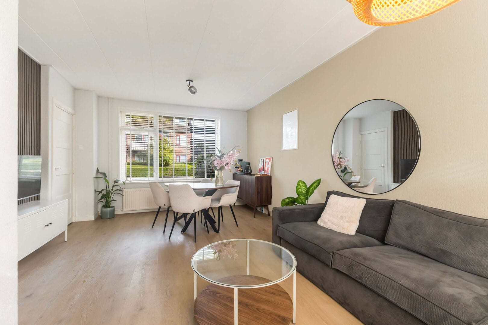 Hoekwoning te koop: van Loonstraat 9, Leeuwarden