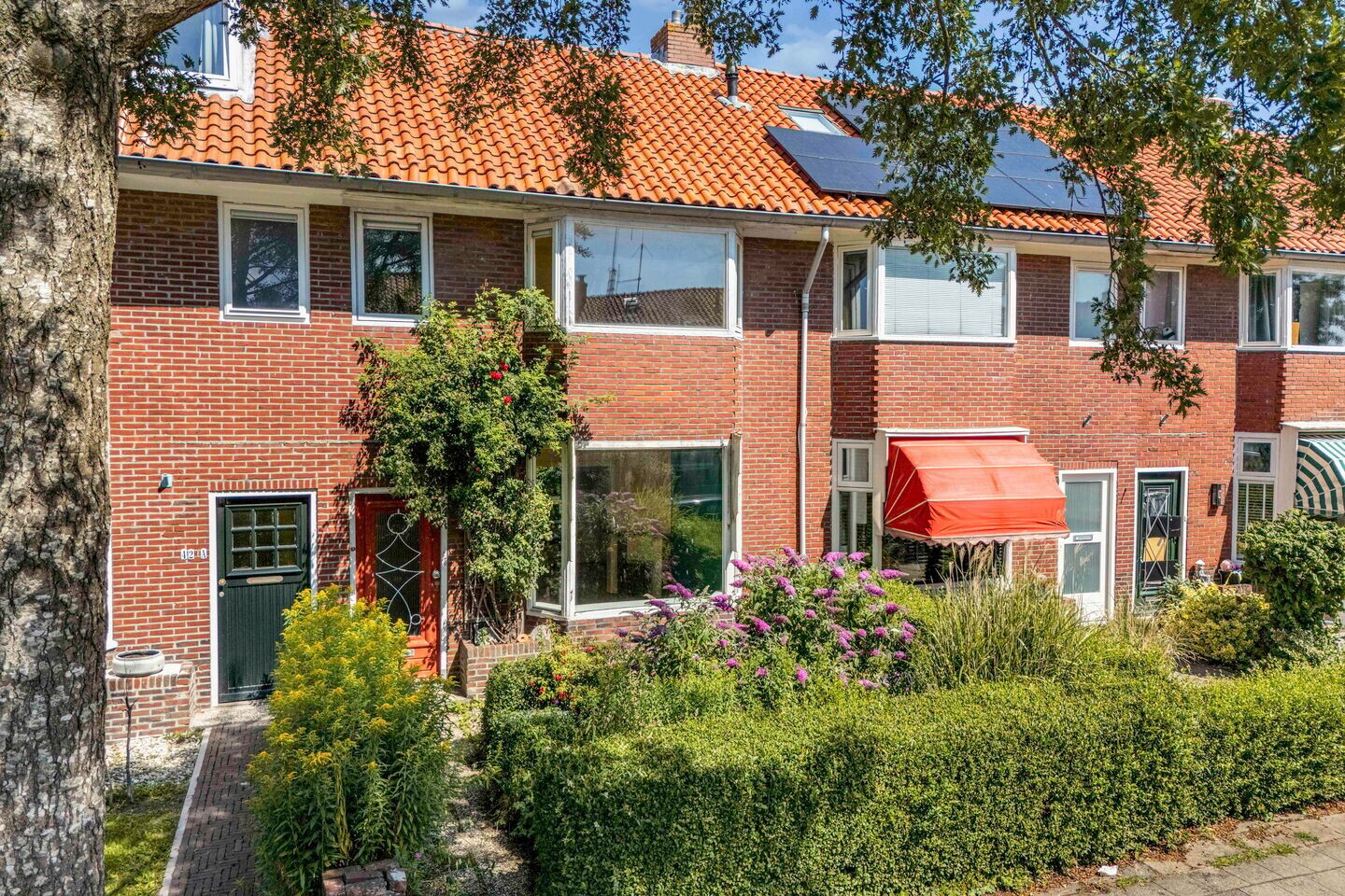 Tussenwoning te koop: Aert van der Neerstraat 42, Leeuwarden