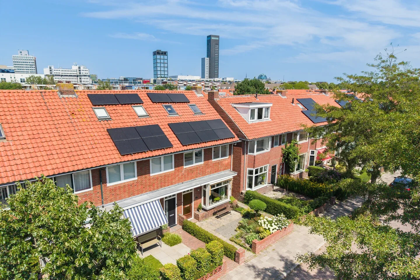 Hoekwoning te koop: AERT VAN DER NEERSTRAAT 44, Leeuwarden