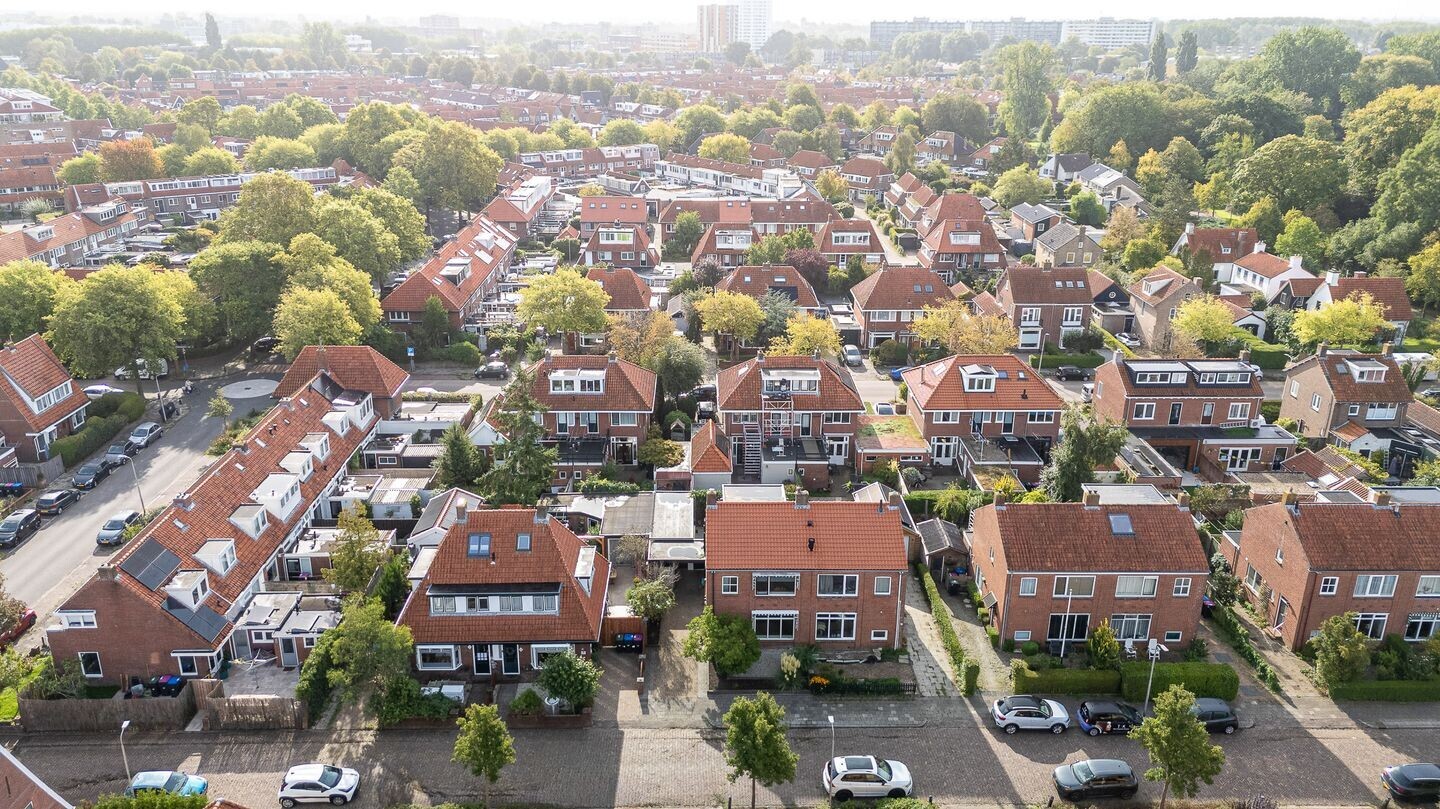 Twee-onder-één-kap te koop: Hondiusstraat 5, Leeuwarden