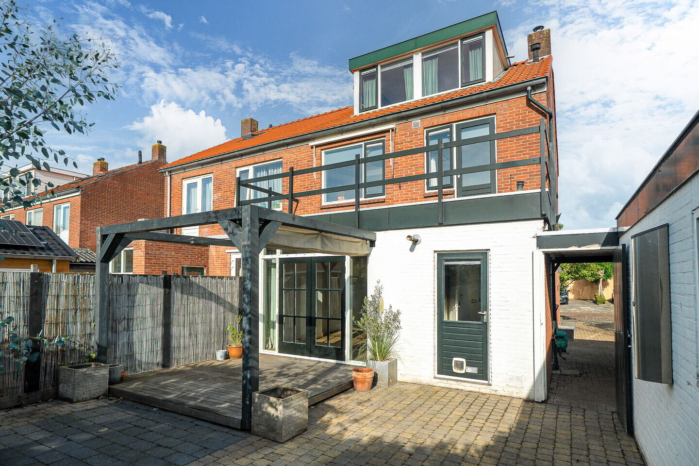 Twee-onder-één-kap te koop: Hondiusstraat 5, Leeuwarden