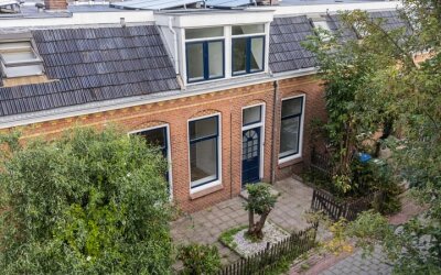 Jan van de. 4