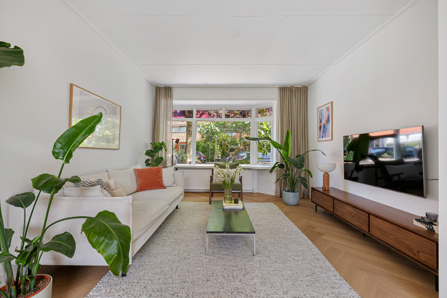 Tussenwoning te koop: Frans van Mierisstraat 24, Leeuwarden