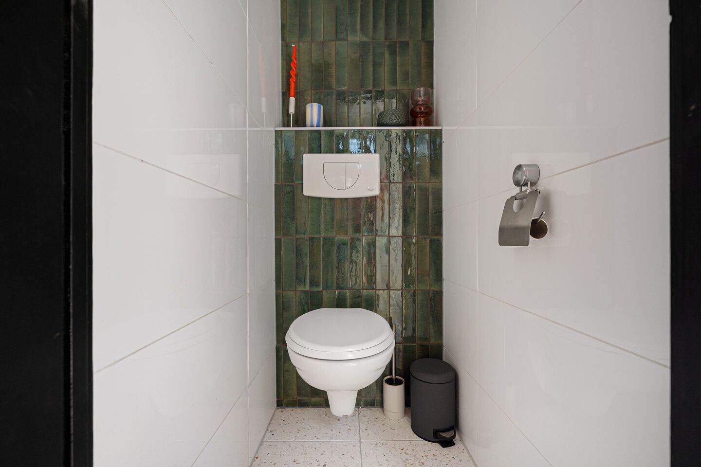 Tussenwoning te koop: Frans van Mierisstraat 24, Leeuwarden