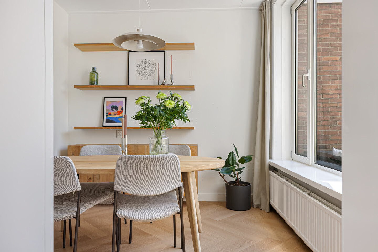 Tussenwoning te koop: Frans van Mierisstraat 24, Leeuwarden