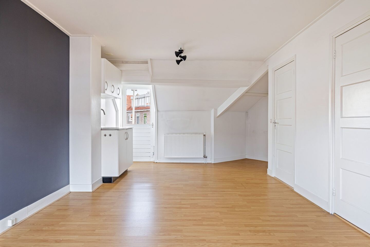 Hoekwoning te koop: Gabriël Metsustraat 7, Leeuwarden