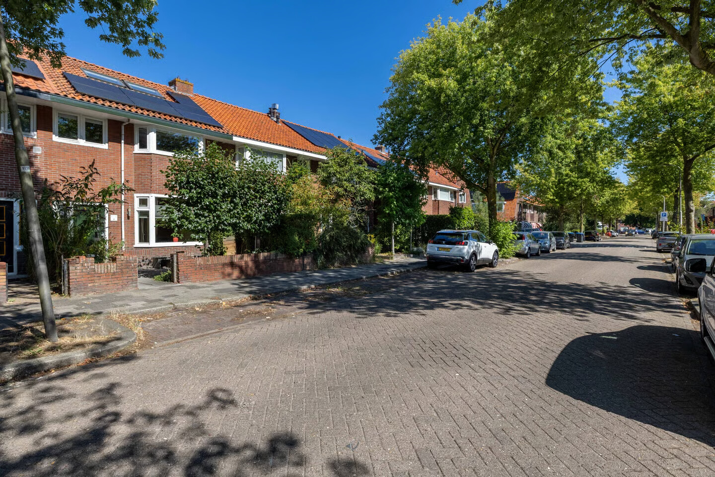 Tussenwoning te koop: Hobbemastraat 38, Leeuwarden