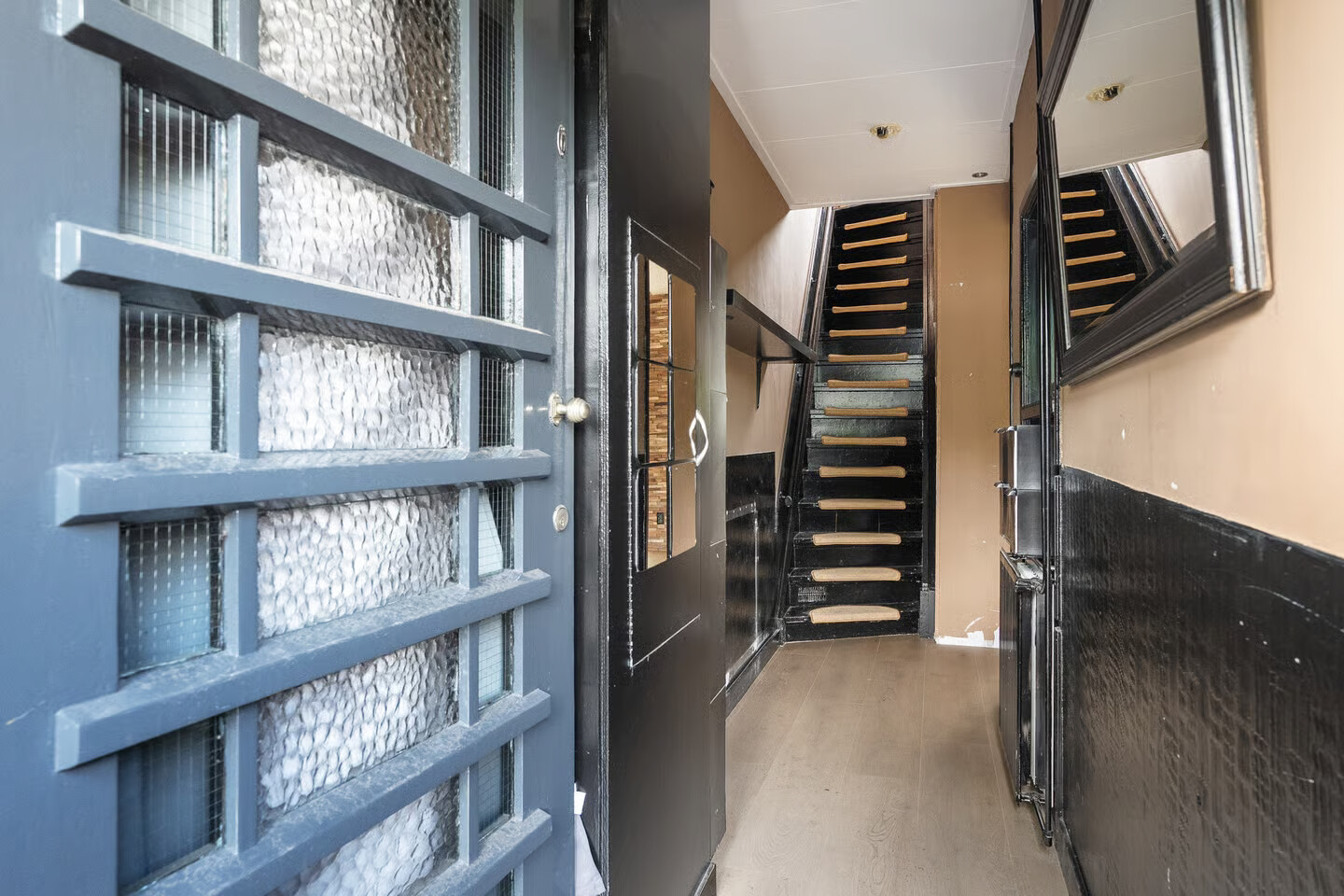 Tussenwoning te koop: Achter de Hoven 259, Leeuwarden
